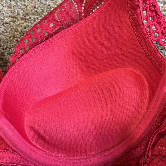 Red lace push up bra size S - Picture 5 of 14